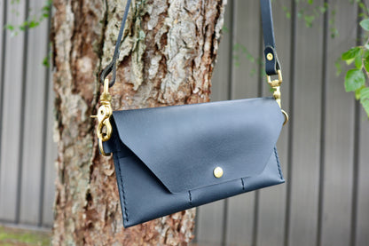 Simple Crossbody